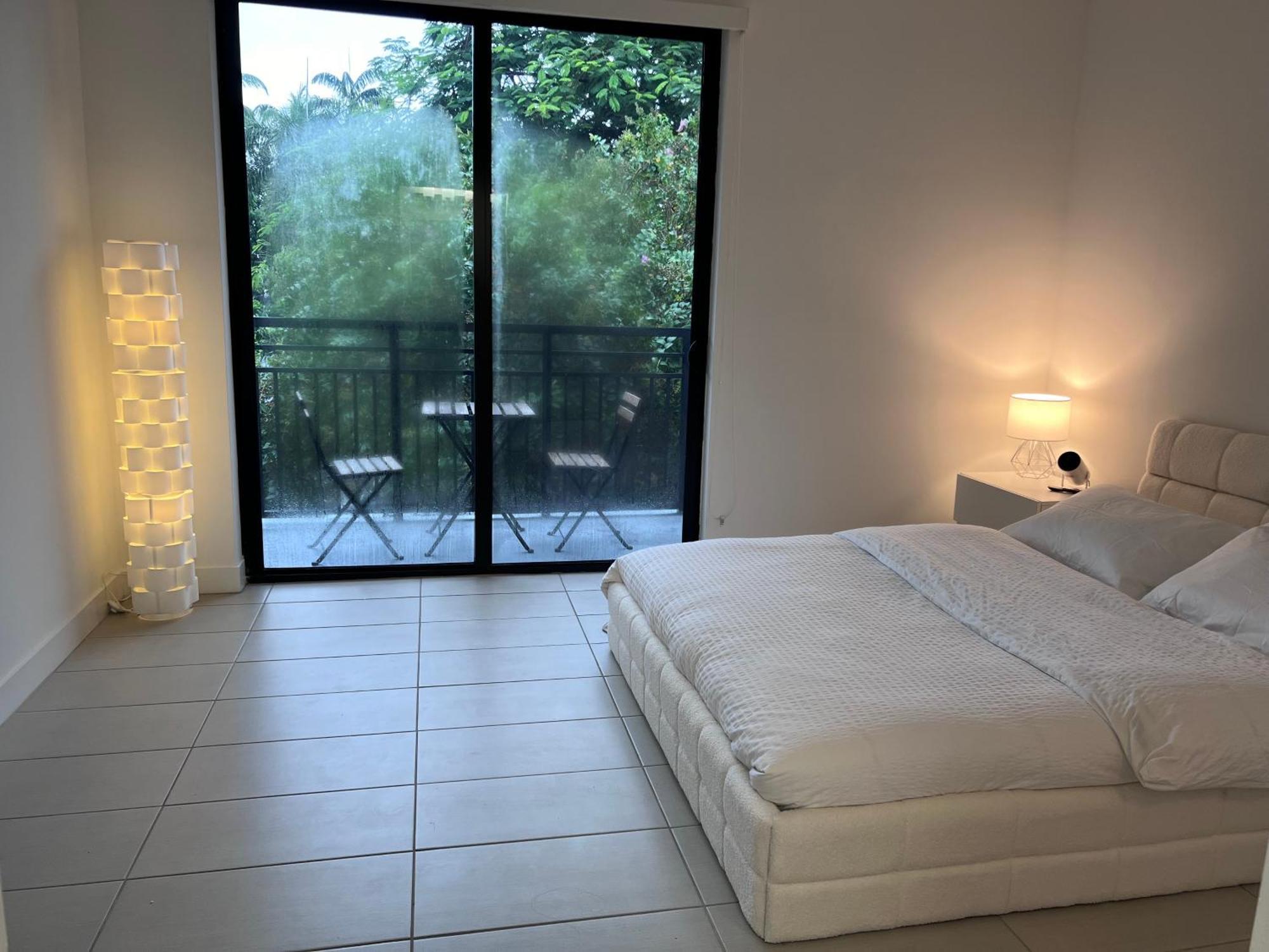 Master Bed Room In Calle Ocho Miami Eksteriør billede