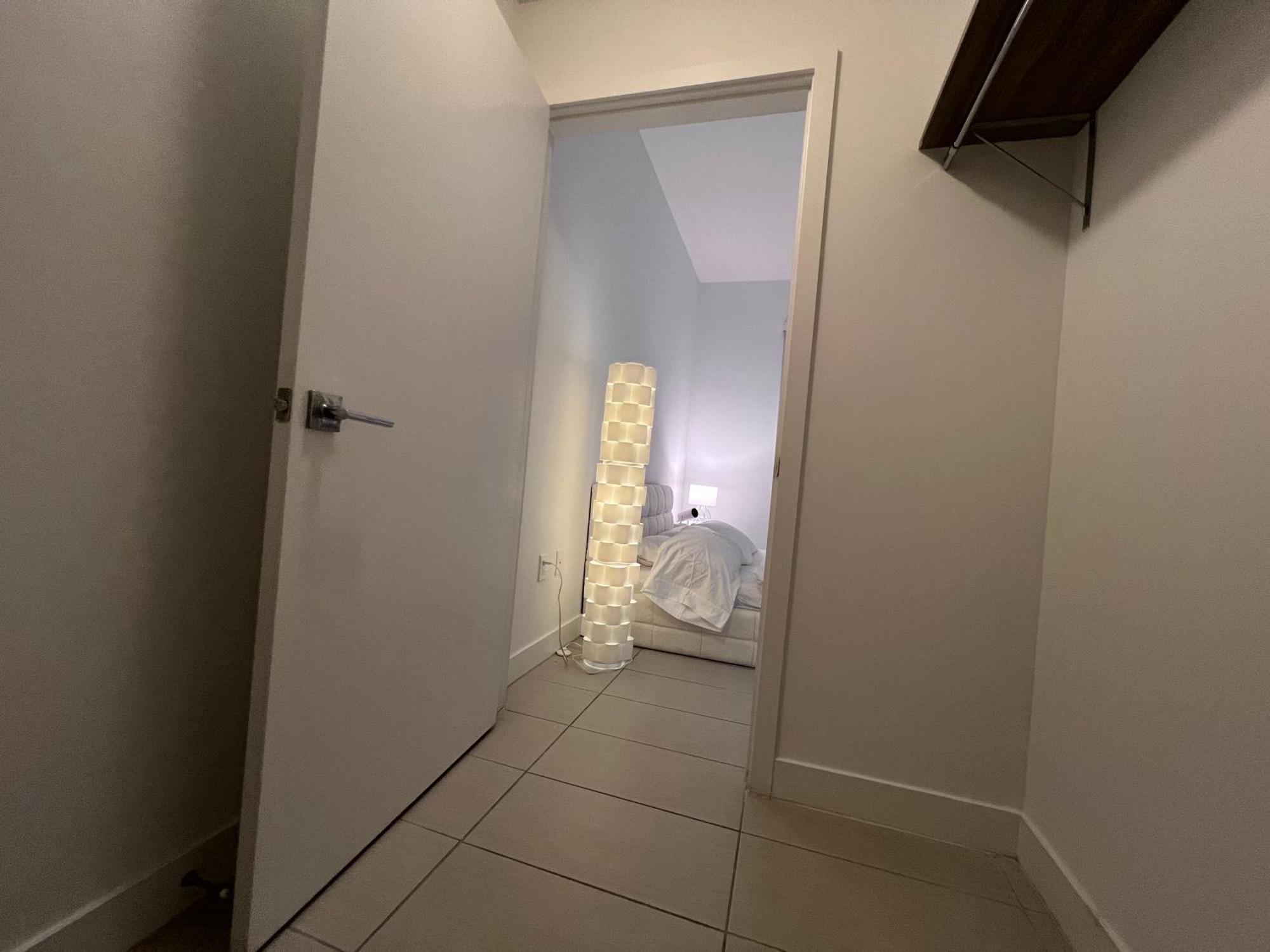 Master Bed Room In Calle Ocho Miami Eksteriør billede